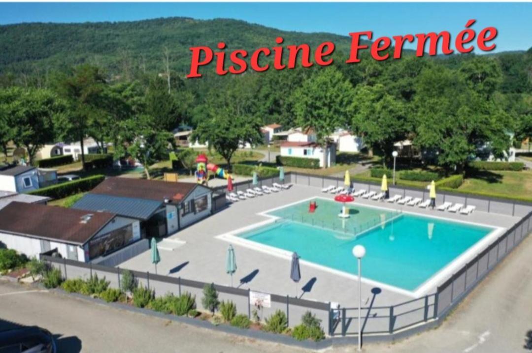 Готель Chalet Pour 5 Personnes Equipe Sur Emplacement Privatif Dans Camping 4 Etoiles Appartenant Et Gere Par Un Particulier Фуа Екстер'єр фото